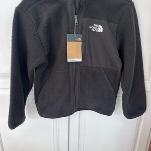 The North Face Black Full-Zip Fleece Jacket with Logo